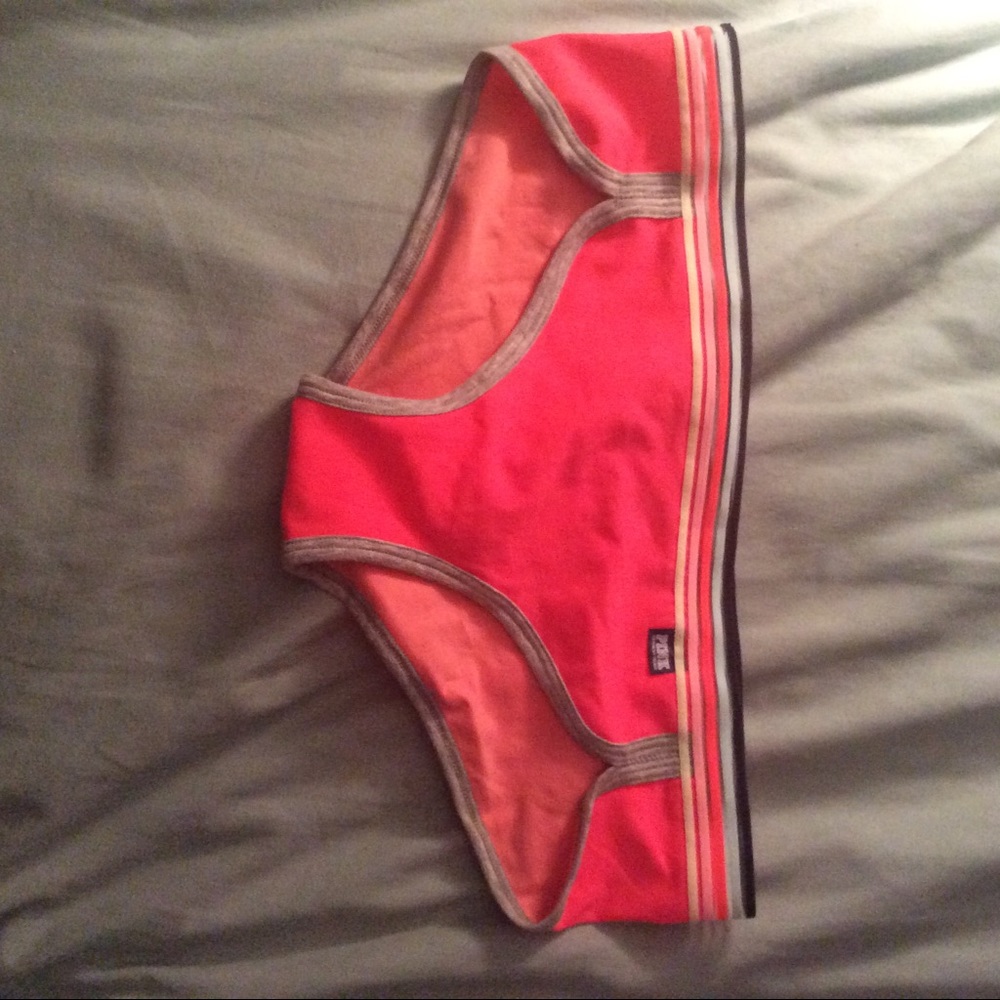 vs pink pantie
